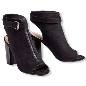 JUSTFAB Preslay Heeled Open Toe Booties/Shoes With Zipper Front Black Size 7